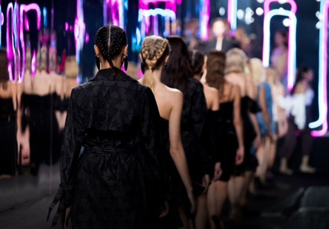 fast fashion h&m fashion week